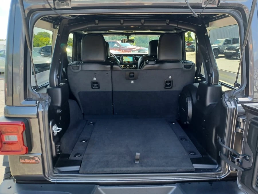 2020 Jeep JL Wrangler - Image 24 of 25