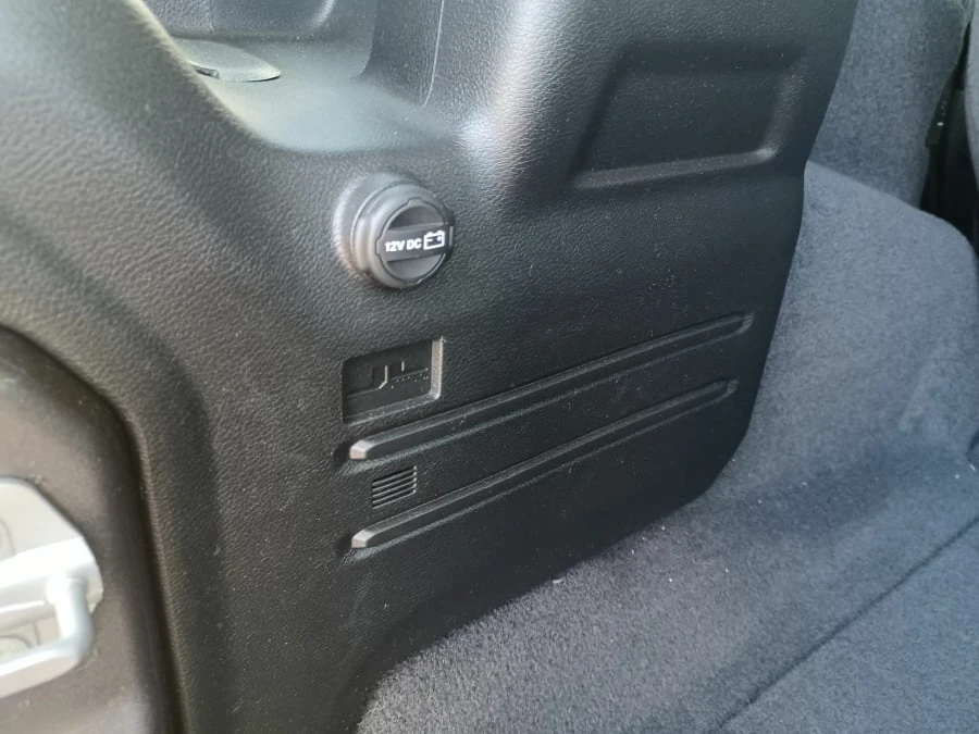 2020 Jeep JL Wrangler - Image 23 of 25