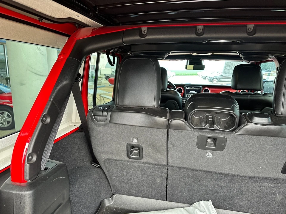 2020 Jeep JL Wrangler - Image 17 of 21