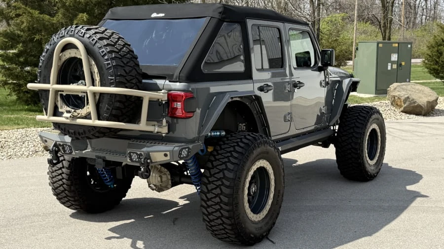 2020 Jeep JL Wrangler - Image 7 of 31