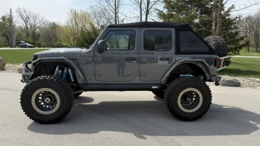 2020 Jeep JL Wrangler - Image 2 of 31
