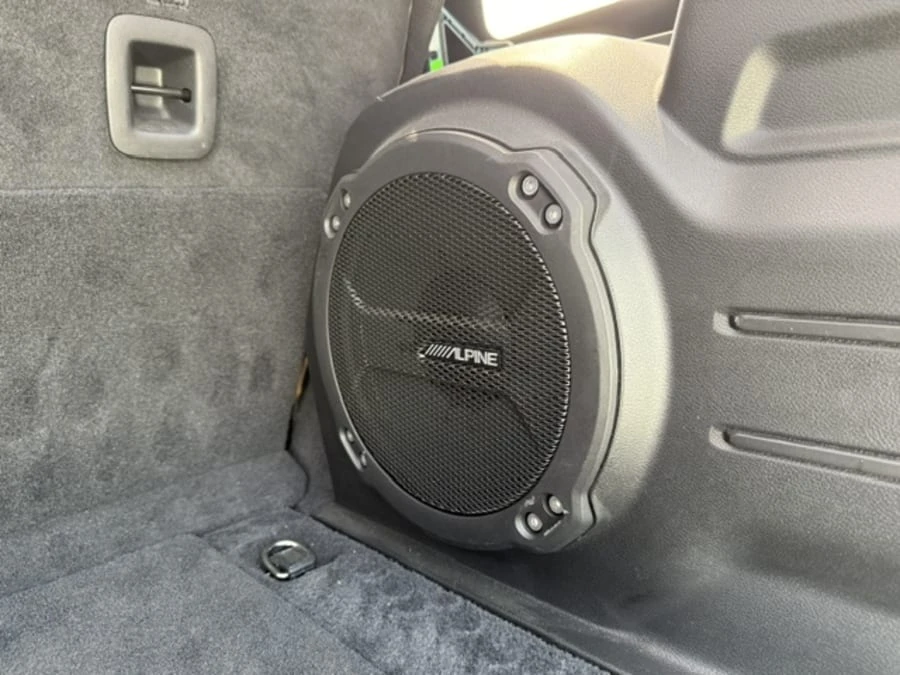 2020 Jeep JL Wrangler - Image 23 of 31