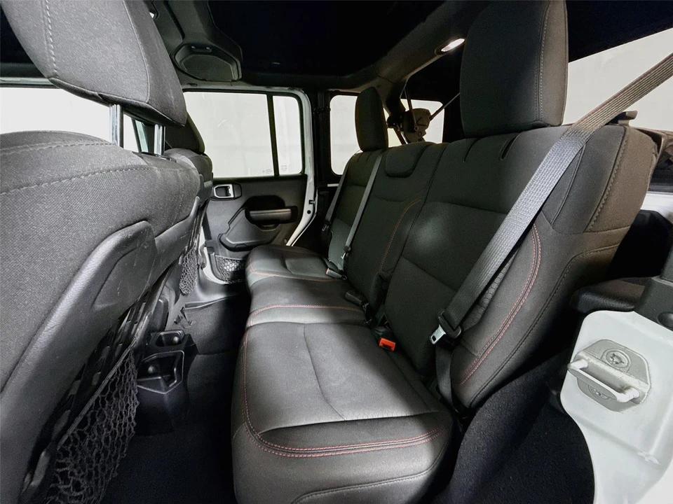 2020 Jeep JL Wrangler - Image 16 of 31