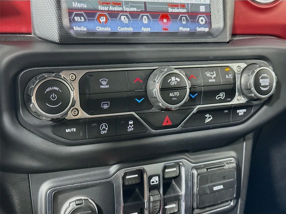 2020 Jeep JL Wrangler - Image 13 of 31