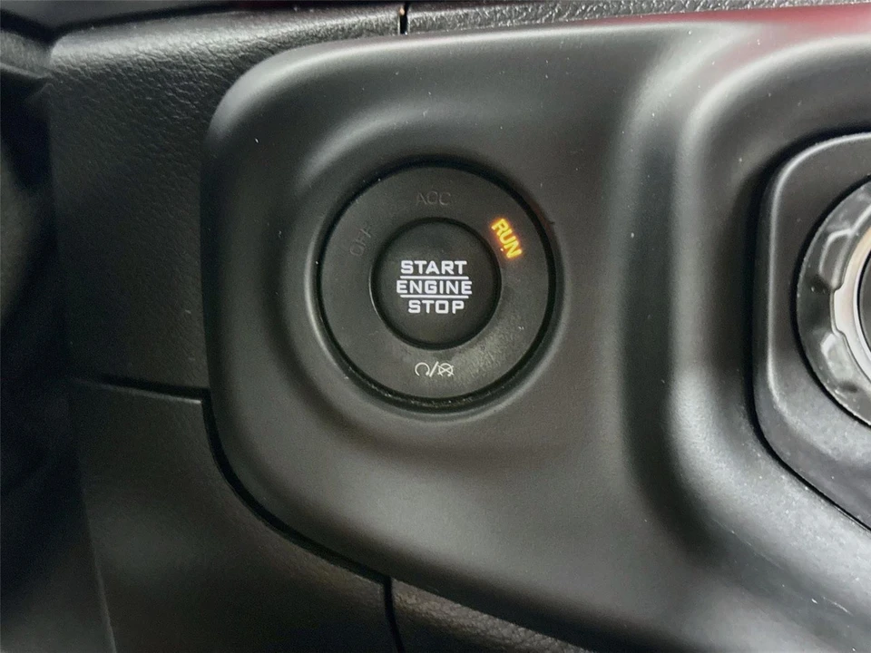 2020 Jeep JL Wrangler - Image 12 of 31