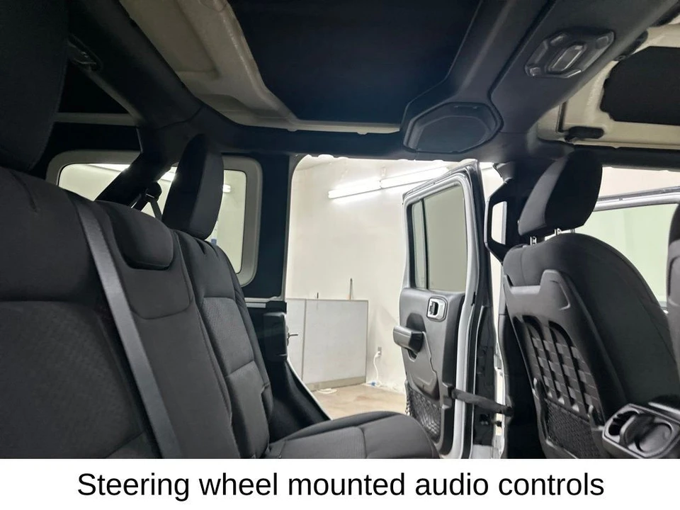 2020 Jeep JL Wrangler - Image 27 of 31