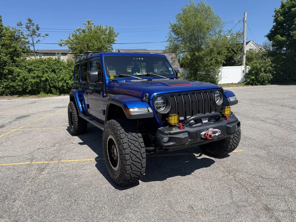 2020 Jeep JL Wrangler - Image 11 of 31