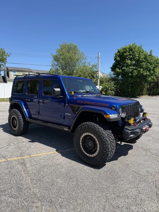 2020 Jeep JL Wrangler - Image 14 of 31