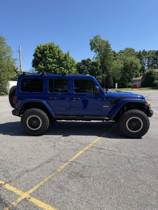 2020 Jeep JL Wrangler - Image 20 of 31