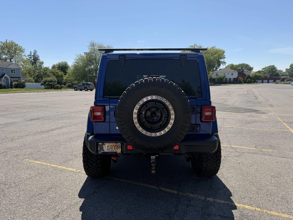 2020 Jeep JL Wrangler - Image 29 of 31