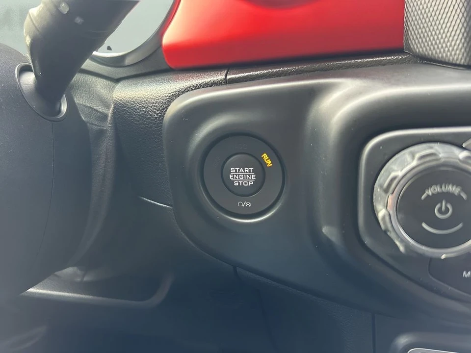 2020 Jeep JL Wrangler - Image 20 of 31