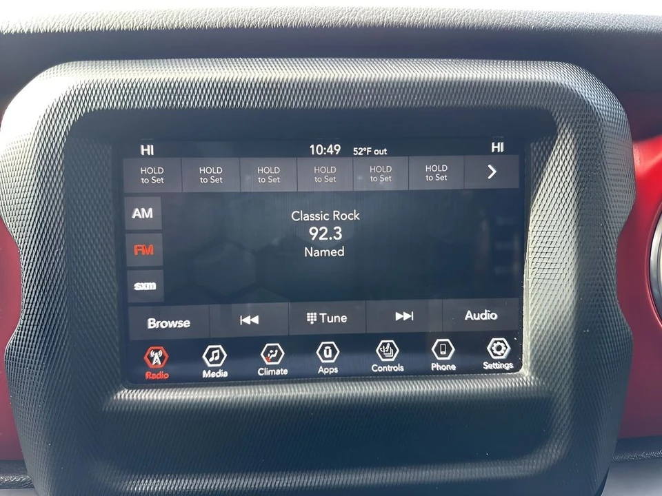 2020 Jeep JL Wrangler - Image 16 of 31