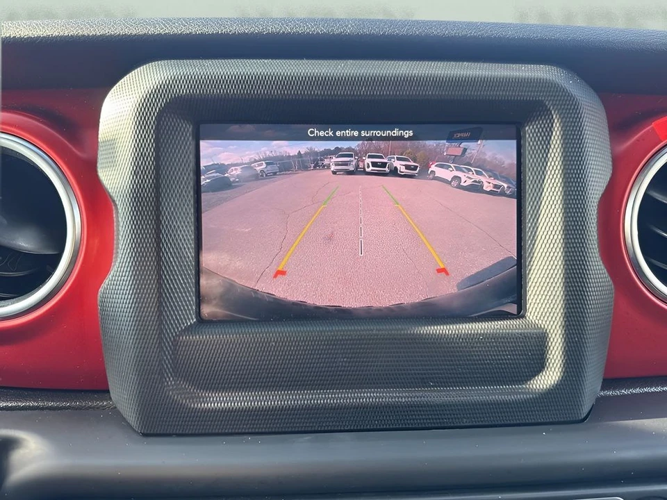 2020 Jeep JL Wrangler - Image 18 of 21