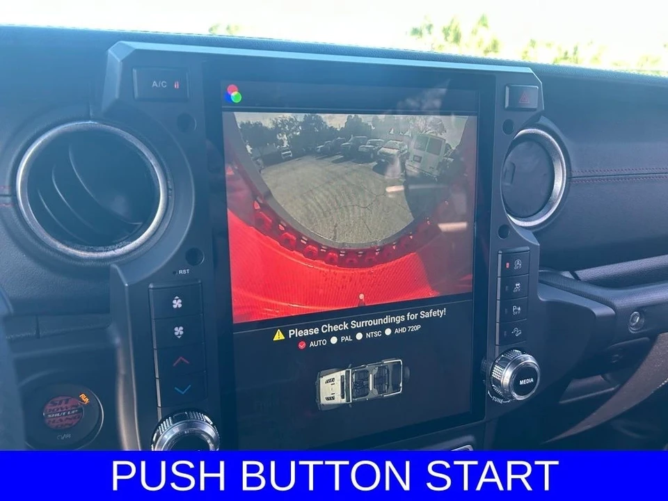 2020 Jeep JL Wrangler - Image 12 of 12