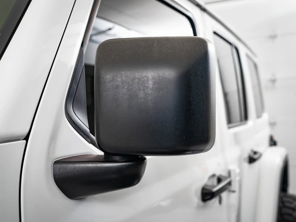 2020 Jeep JL Wrangler - Image 15 of 21