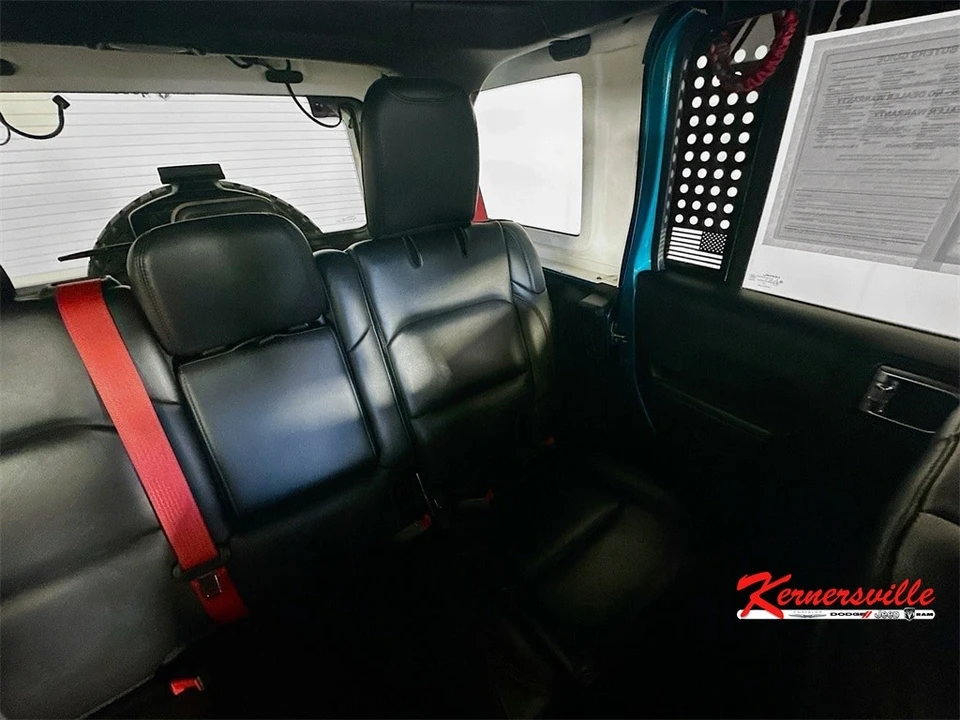 2020 Jeep JL Wrangler - Image 17 of 21