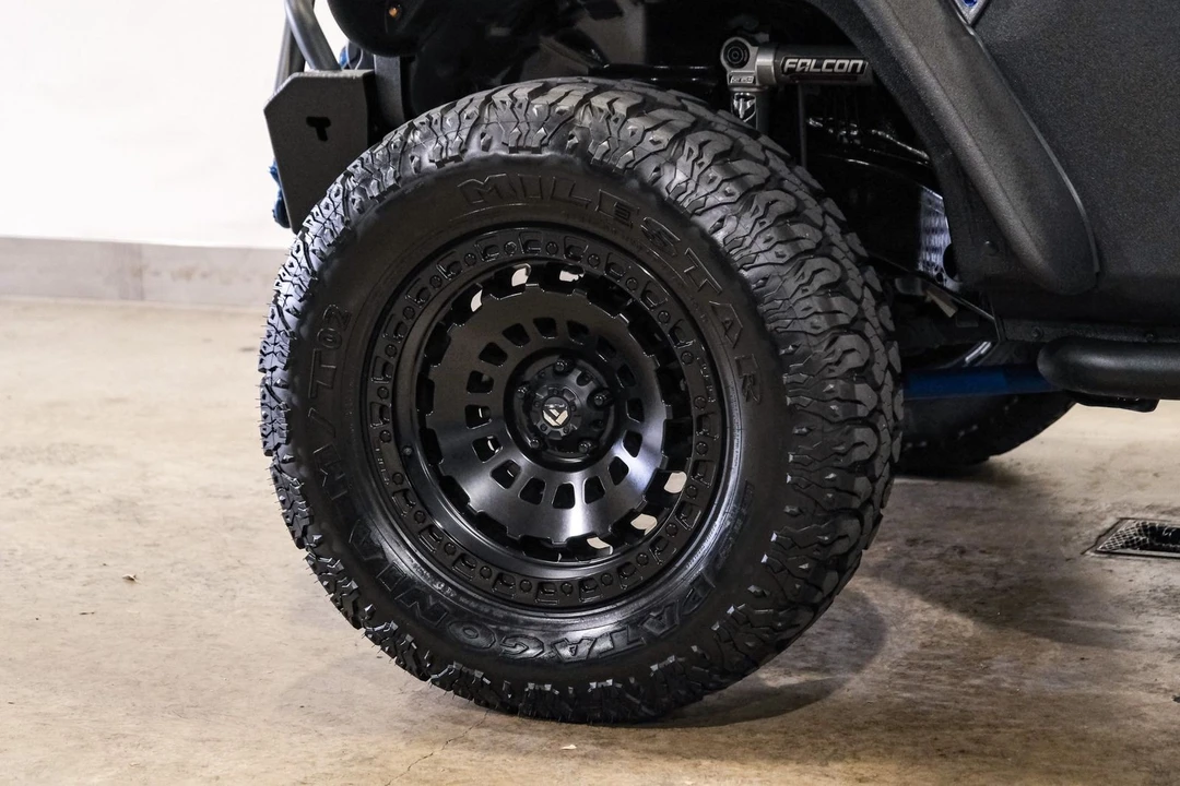 2020 Jeep JL Wrangler - Image 9 of 12