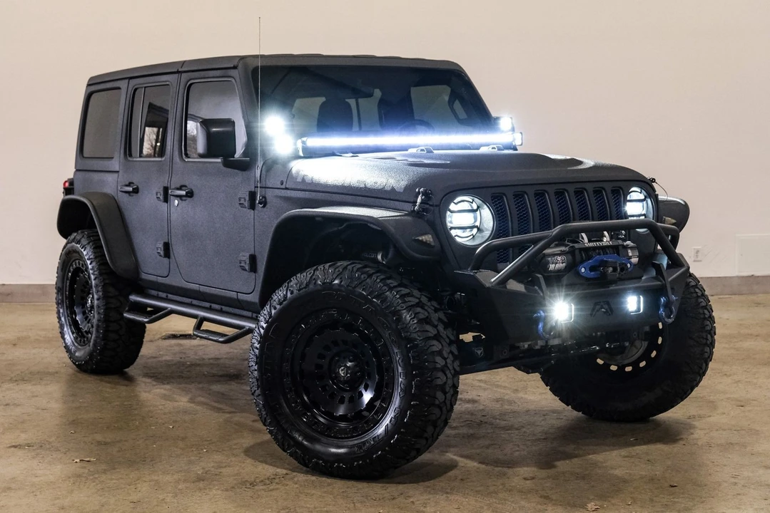 2020 Jeep JL Wrangler - Image 5 of 12