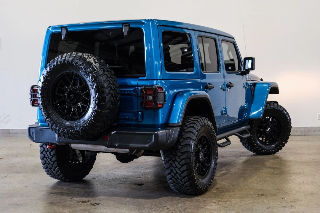 2020 Jeep JL Wrangler - Image 7 of 12