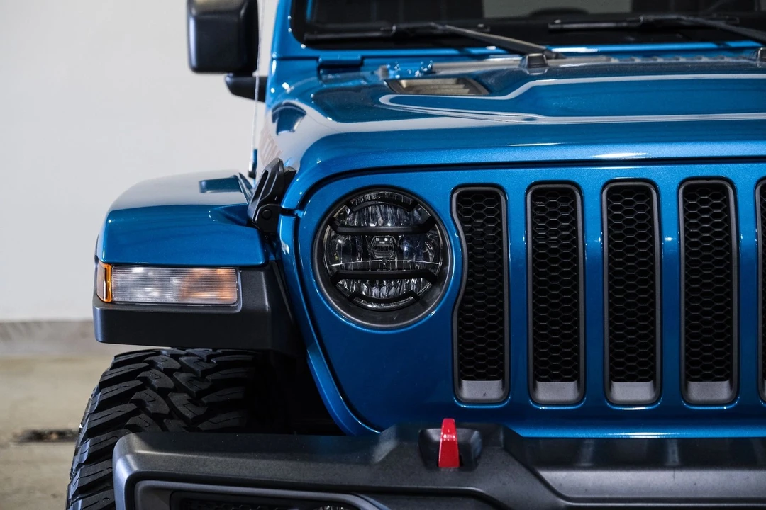 2020 Jeep JL Wrangler - Image 4 of 12