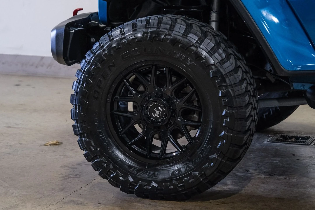 2020 Jeep JL Wrangler - Image 8 of 12