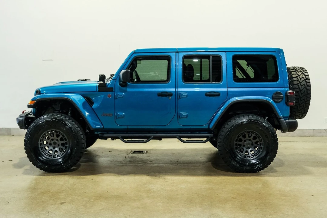 2020 Jeep JL Wrangler - Image 8 of 12
