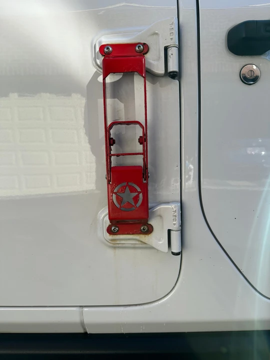 2020 Jeep JL Wrangler - Image 19 of 31