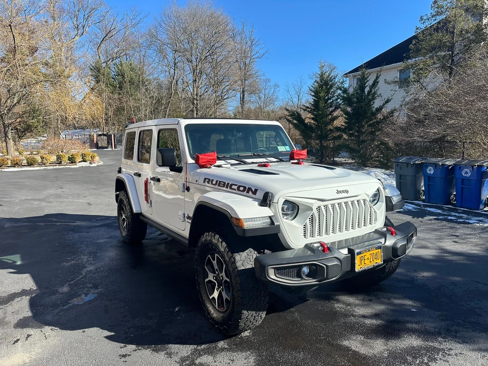 2020 Jeep JL Wrangler - Image 13 of 31