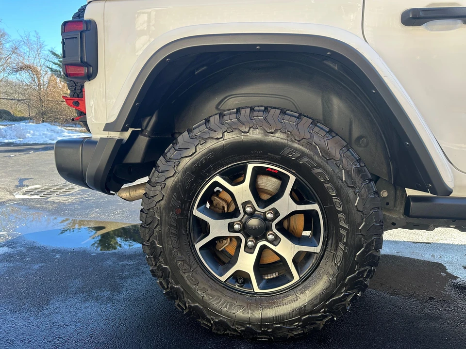 2020 Jeep JL Wrangler - Image 24 of 31