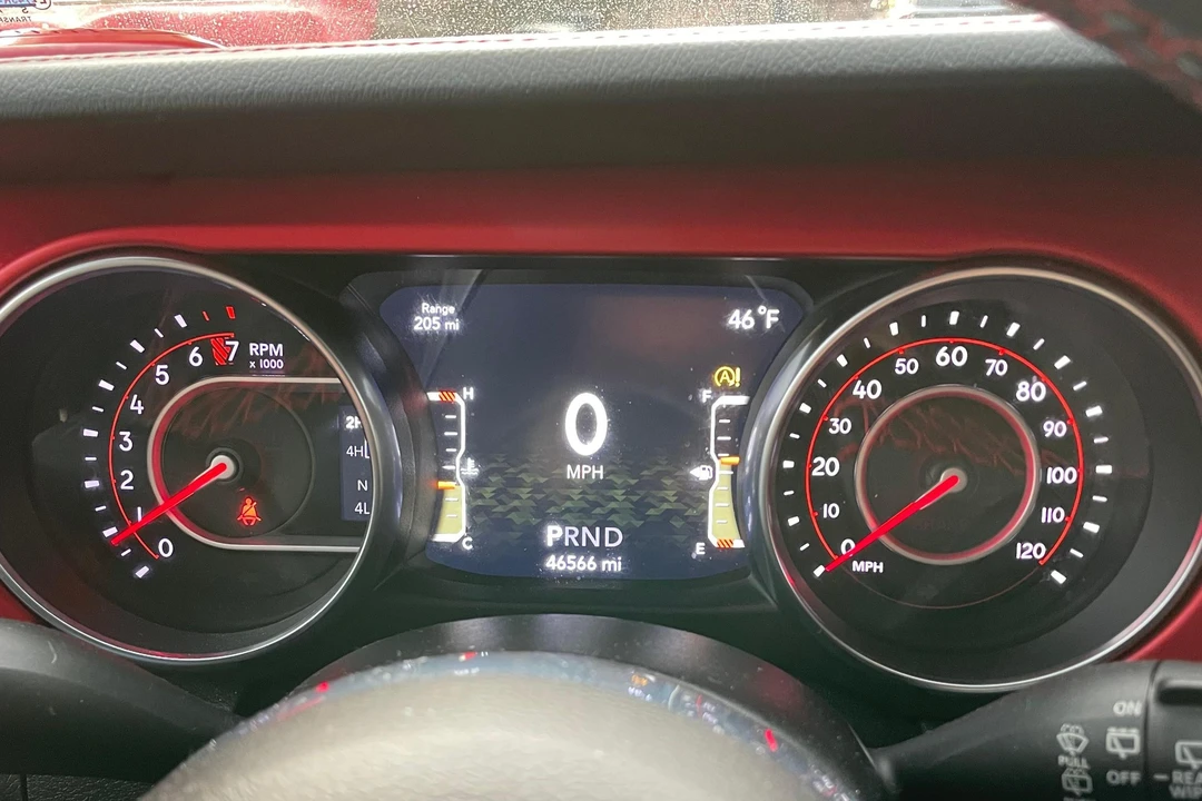 2020 Jeep JL Wrangler - Image 29 of 31