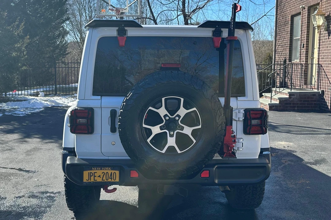 2020 Jeep JL Wrangler - Image 5 of 31