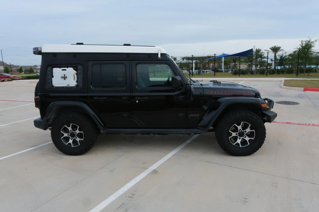 2020 Jeep JL Wrangler - Image 10 of 31