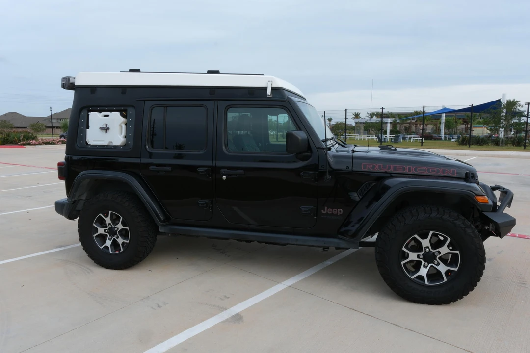 2020 Jeep JL Wrangler - Image 11 of 31
