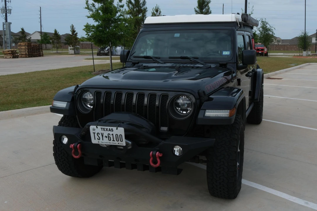 2020 Jeep JL Wrangler - Image 2 of 31