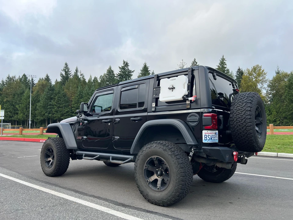 2020 Jeep JL Wrangler - Image 7 of 31