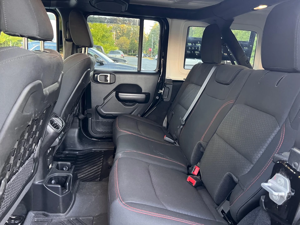 2020 Jeep JL Wrangler - Image 28 of 31