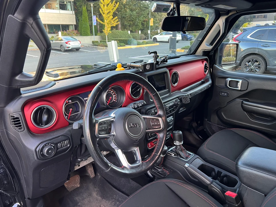 2020 Jeep JL Wrangler - Image 29 of 31