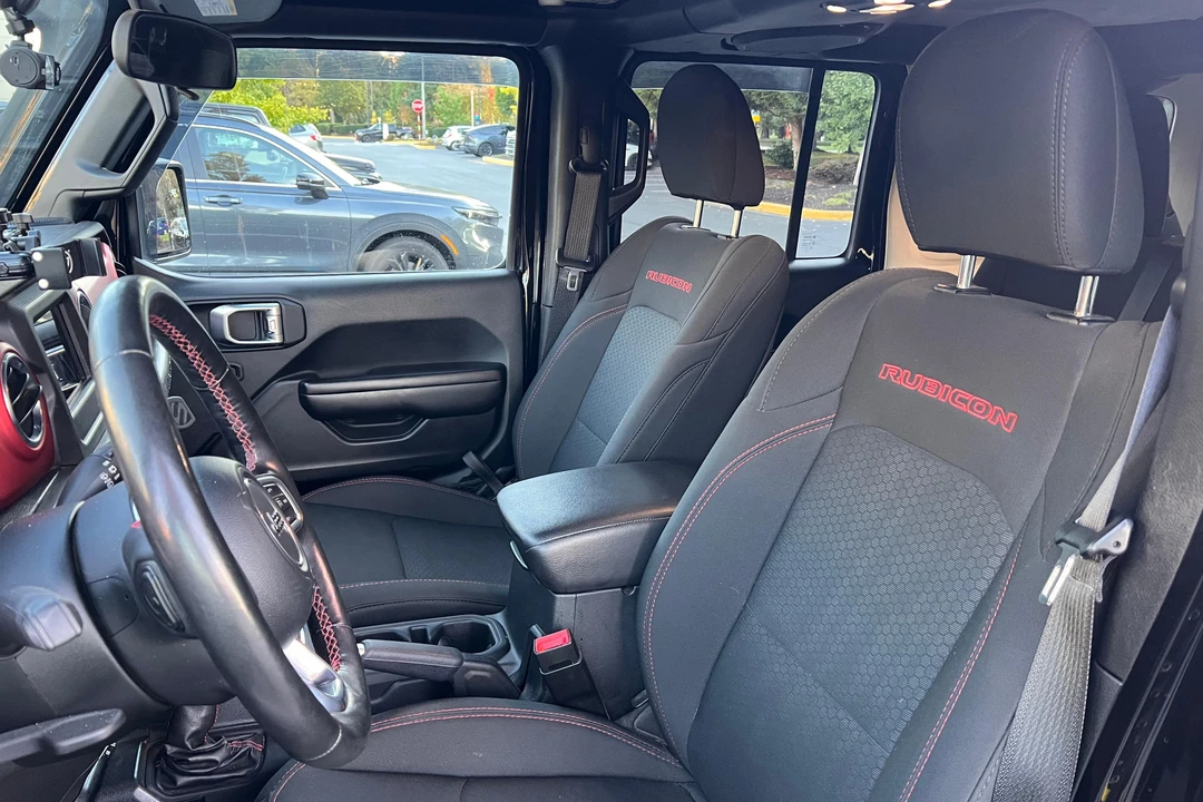 2020 Jeep JL Wrangler - Image 24 of 31