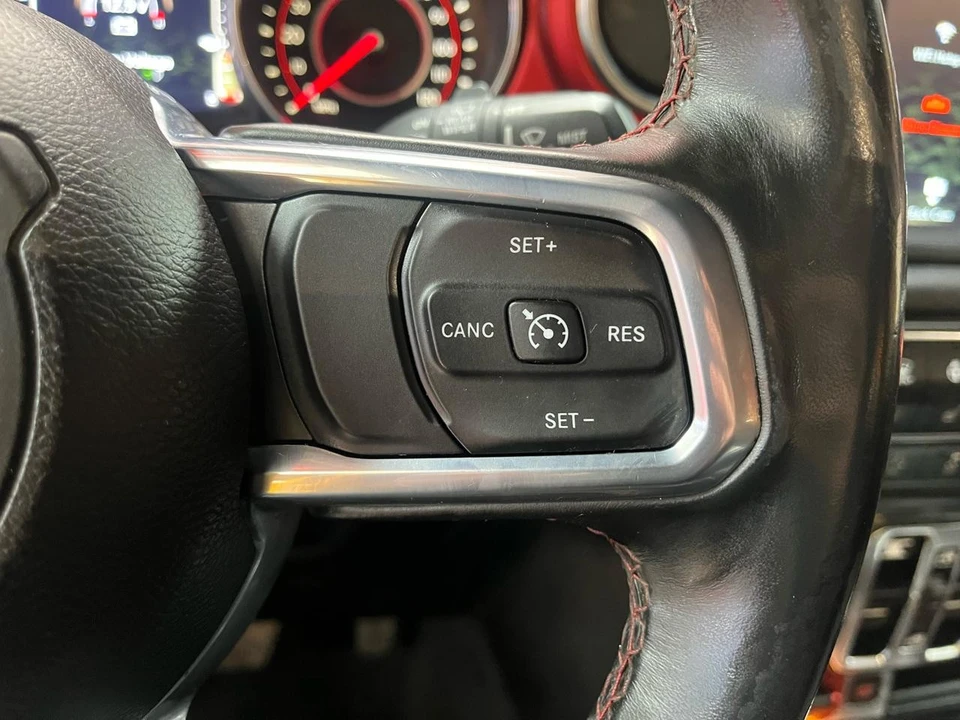 2020 Jeep JL Wrangler - Image 14 of 31