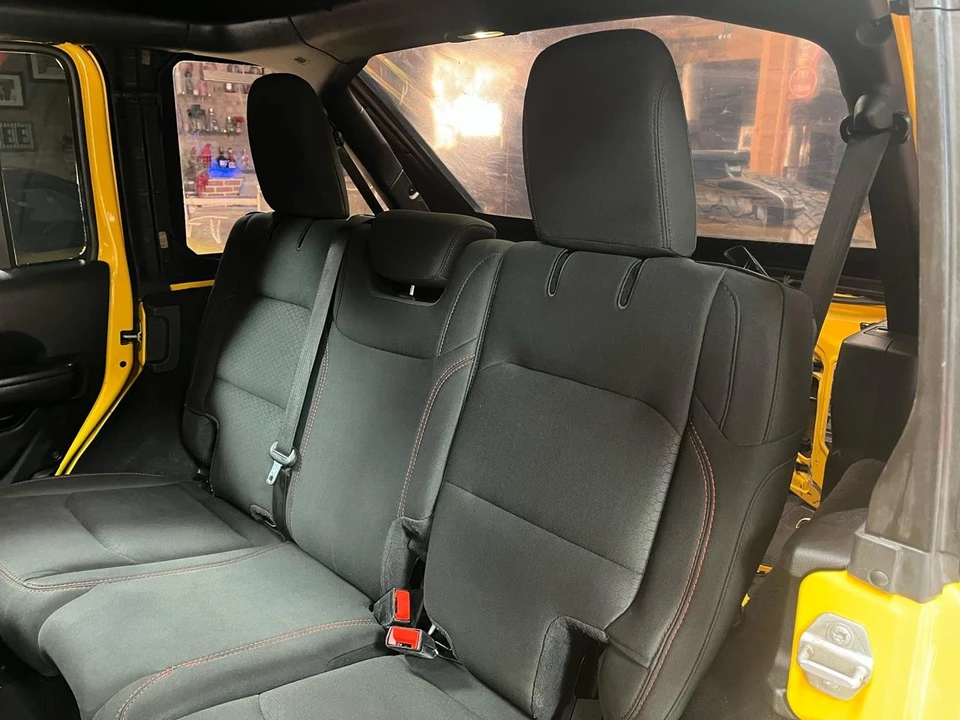 2020 Jeep JL Wrangler - Image 26 of 31