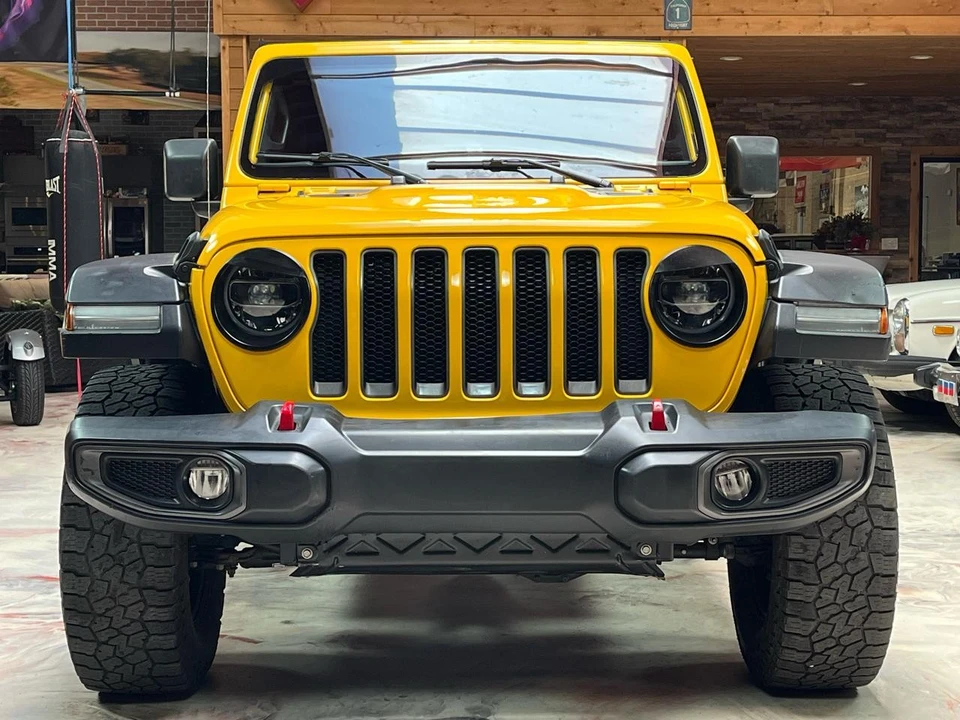 2020 Jeep JL Wrangler - Image 2 of 31