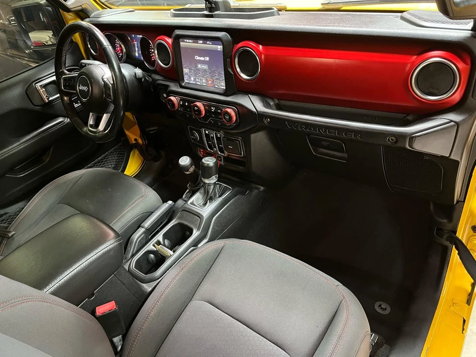 2020 Jeep JL Wrangler - Image 11 of 31
