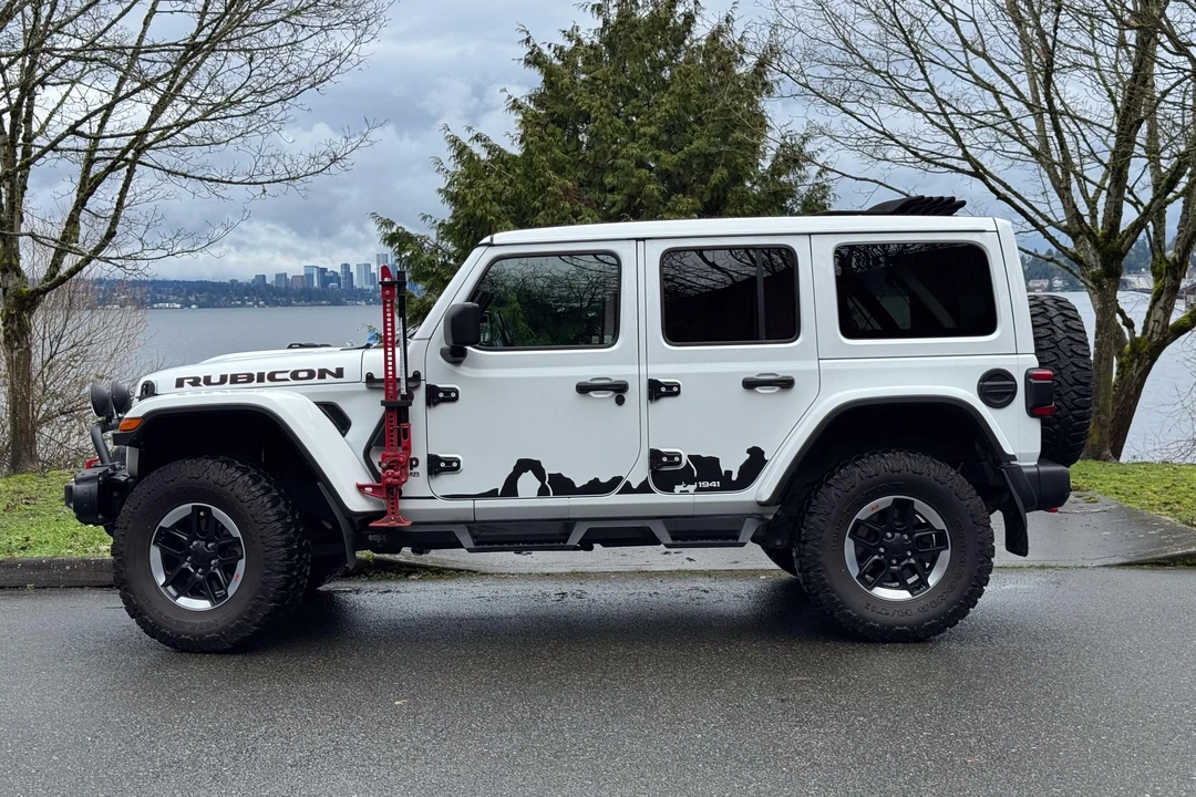 2020 Jeep JL Wrangler - Image 11 of 31