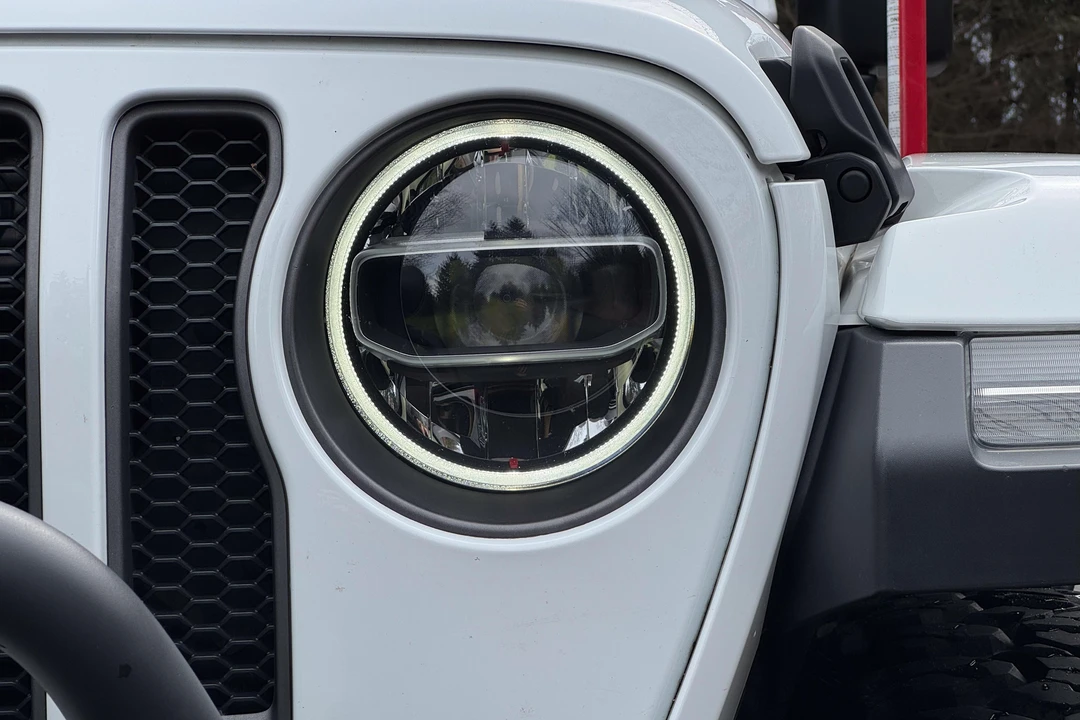 2020 Jeep JL Wrangler - Image 31 of 31