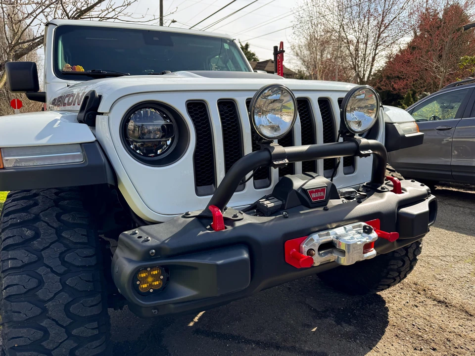 2020 Jeep JL Wrangler - Image 17 of 31