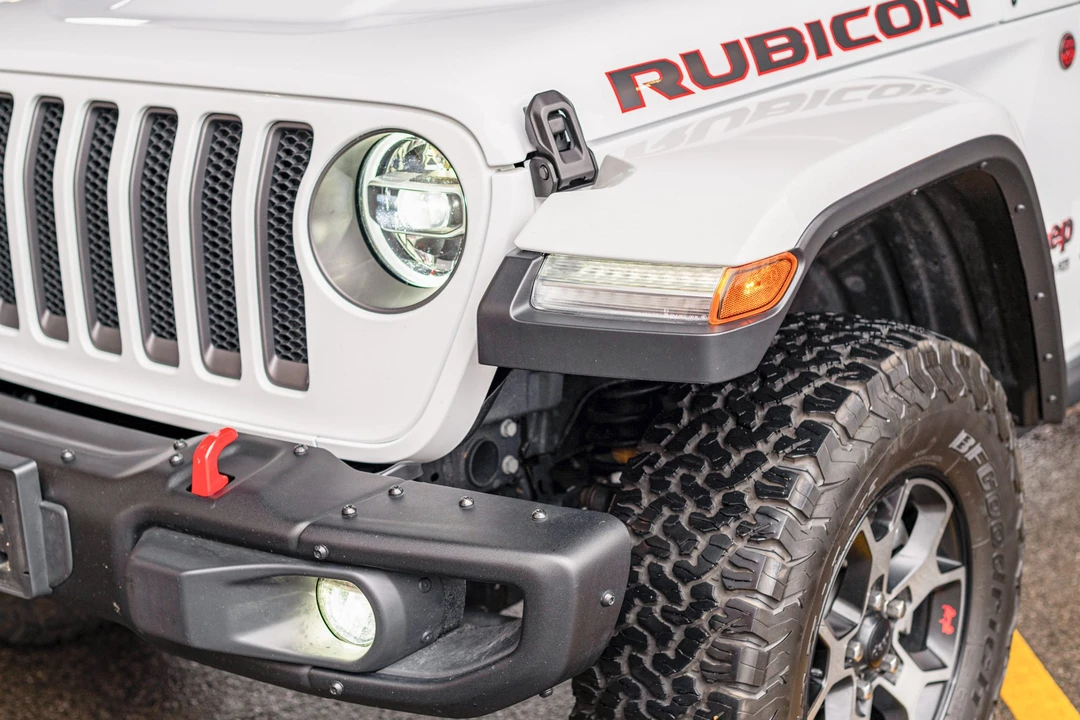 2020 Jeep JL Wrangler - Image 14 of 31