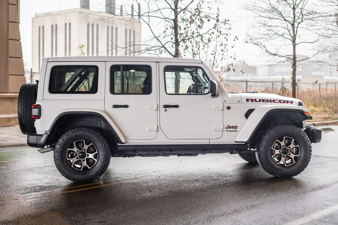 2020 Jeep JL Wrangler - Image 5 of 31
