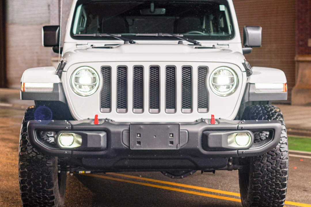 2020 Jeep JL Wrangler - Image 10 of 31