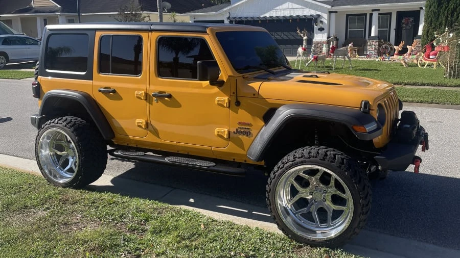 2020 Jeep JL Wrangler - Image 2 of 11