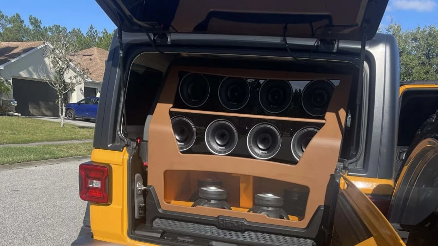 2020 Jeep JL Wrangler - Image 9 of 11